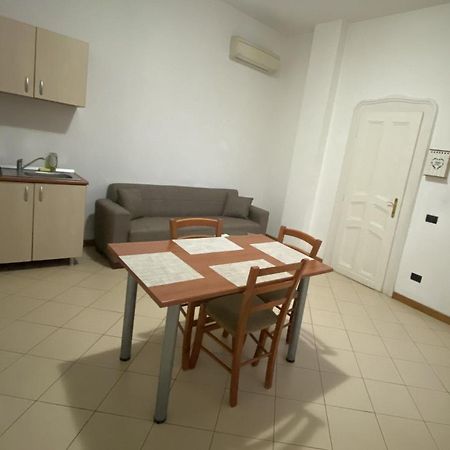 Апартаменты Apartament Piata Victoriei Тимишоара Экстерьер фото