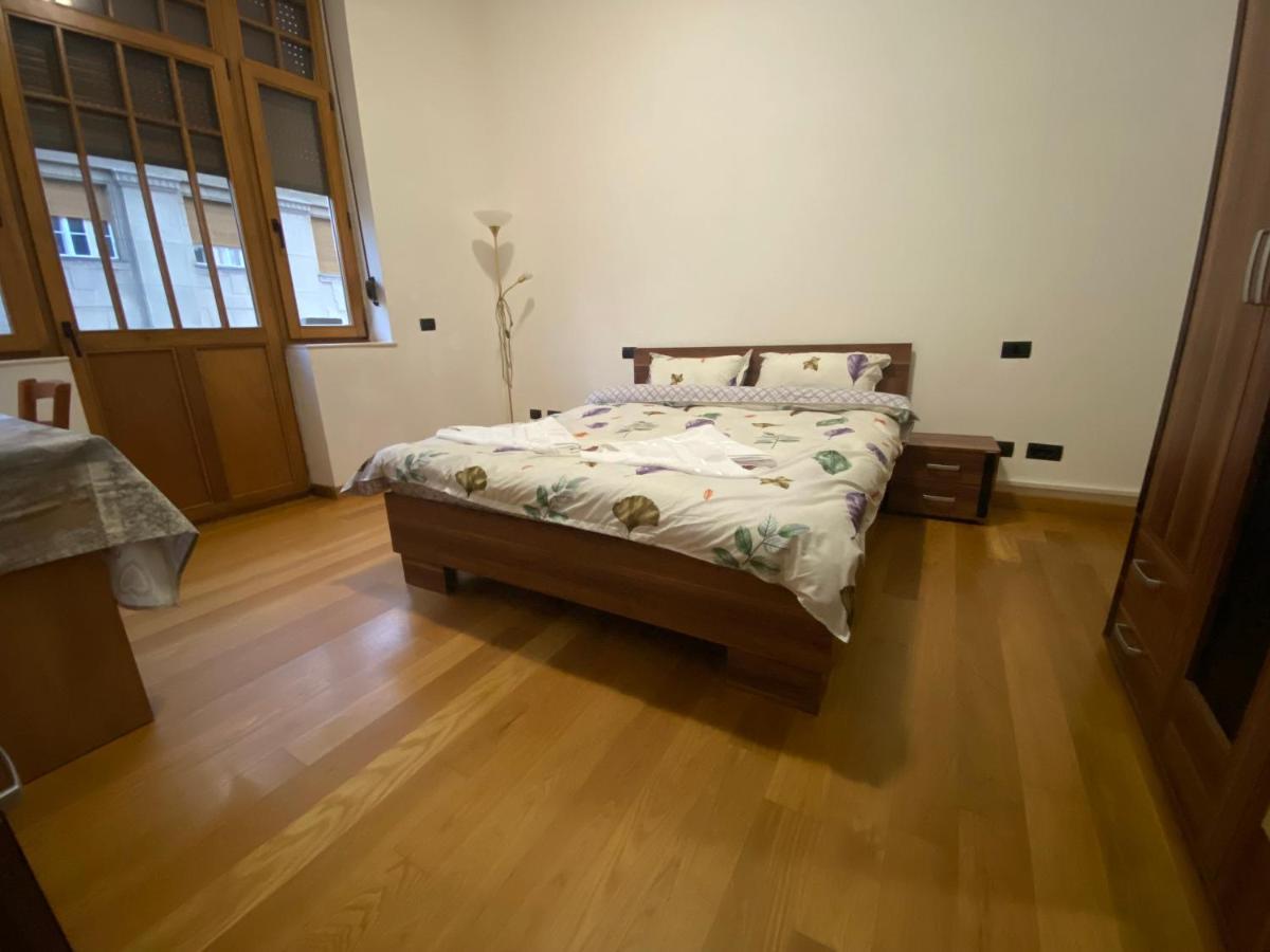 Апартаменты Apartament Piata Victoriei Тимишоара Экстерьер фото